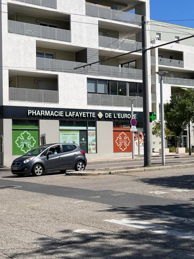 Appartement 3 Pieces Pour 1 A 5 Voyageurs Rillieux-la-Pape Eksteriør billede