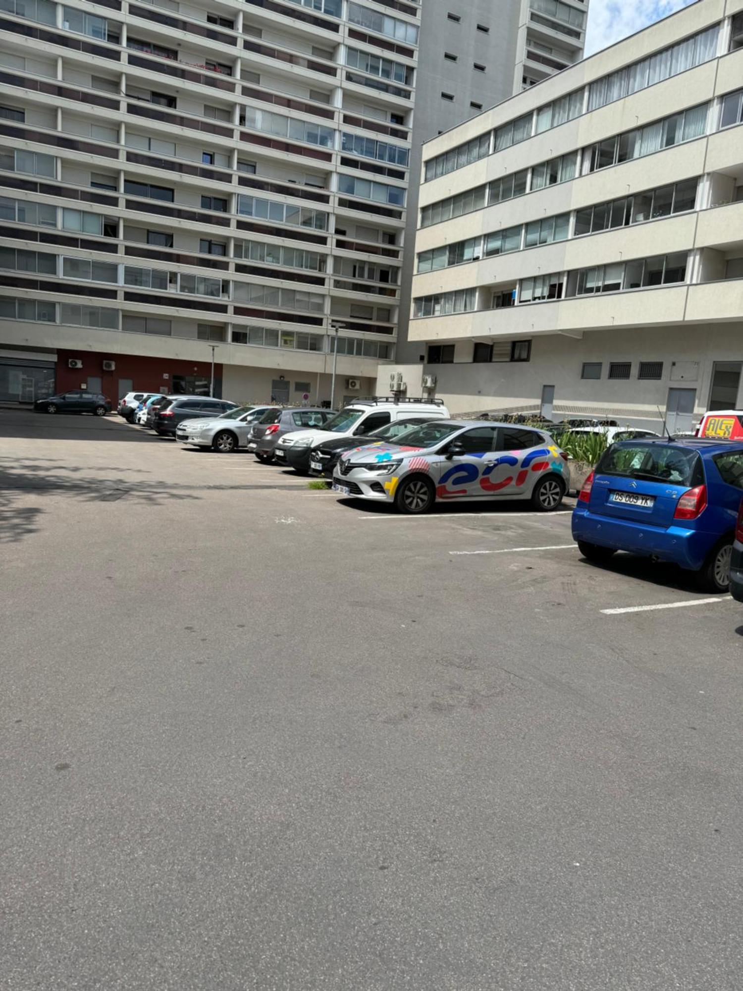 Appartement 3 Pieces Pour 1 A 5 Voyageurs Rillieux-la-Pape Eksteriør billede